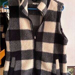 Maurices Black & Cream Buffalo-Check Sherpa Vest